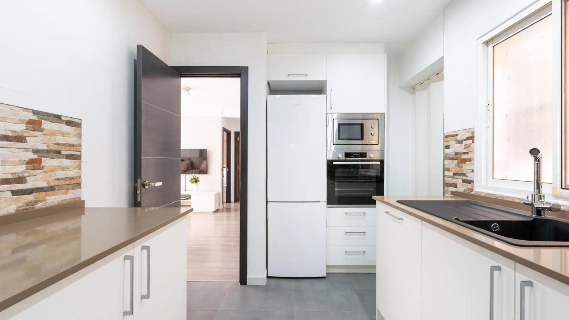 Wintowinrentals Bien Situado, Completo Y Acogedor Malaga Apartment